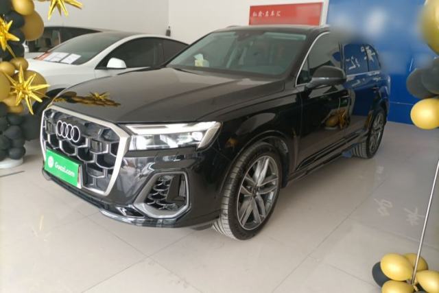 Used Audi Q7 2024 55 TFSI quattro S line Sport model
