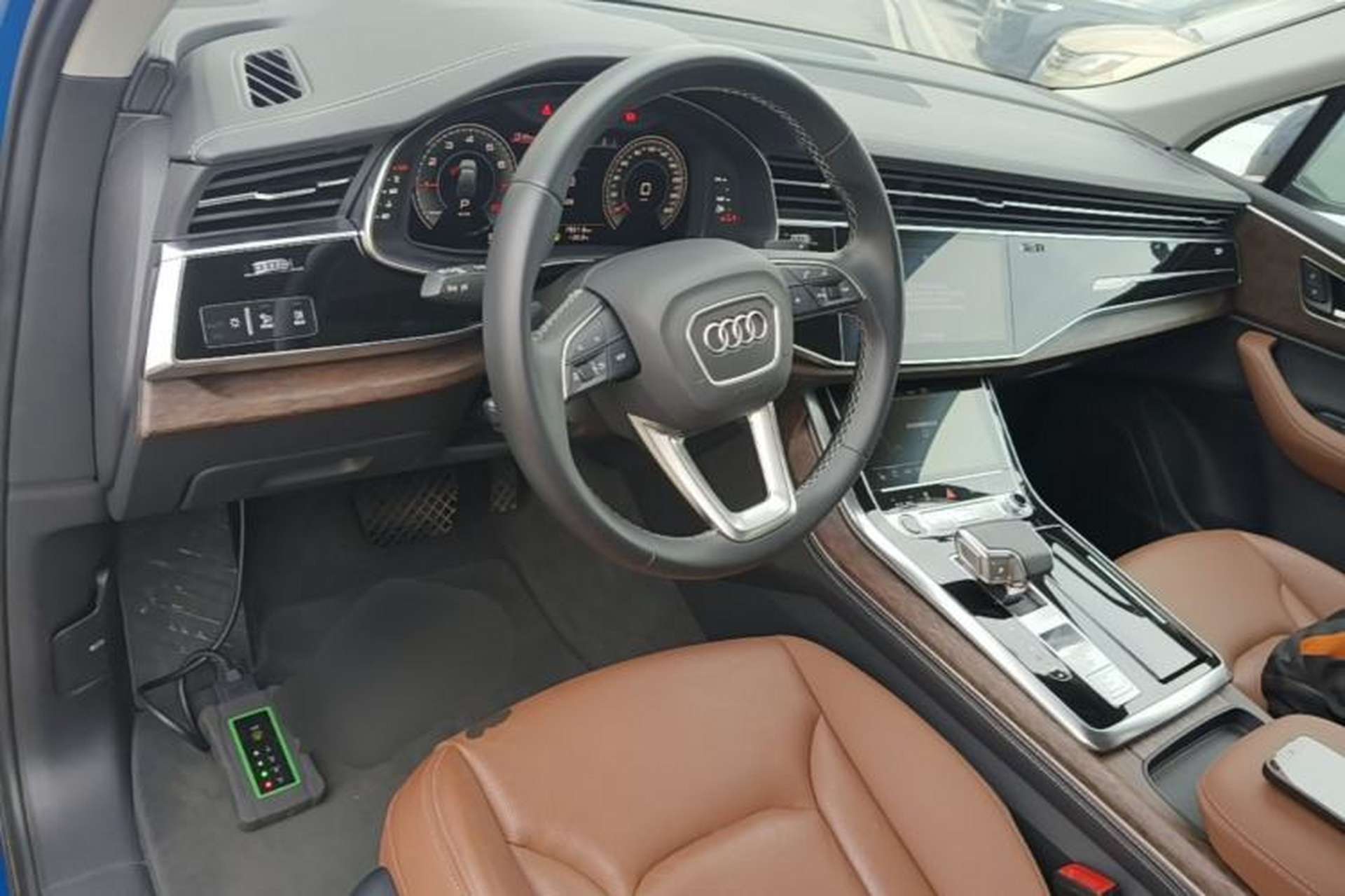 Used Audi Q7 2024 45 TFSI quattro S line Sport Edition Center Console