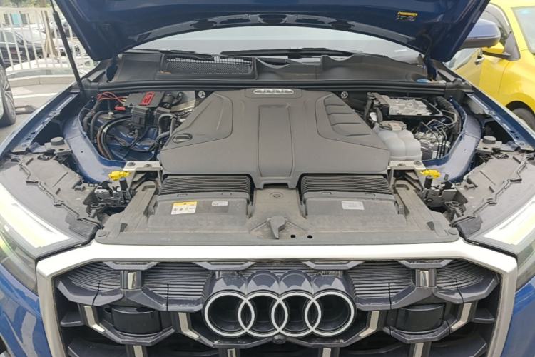 Used Audi Q7 2024 45 TFSI quattro S line Sport Edition Engine Bay