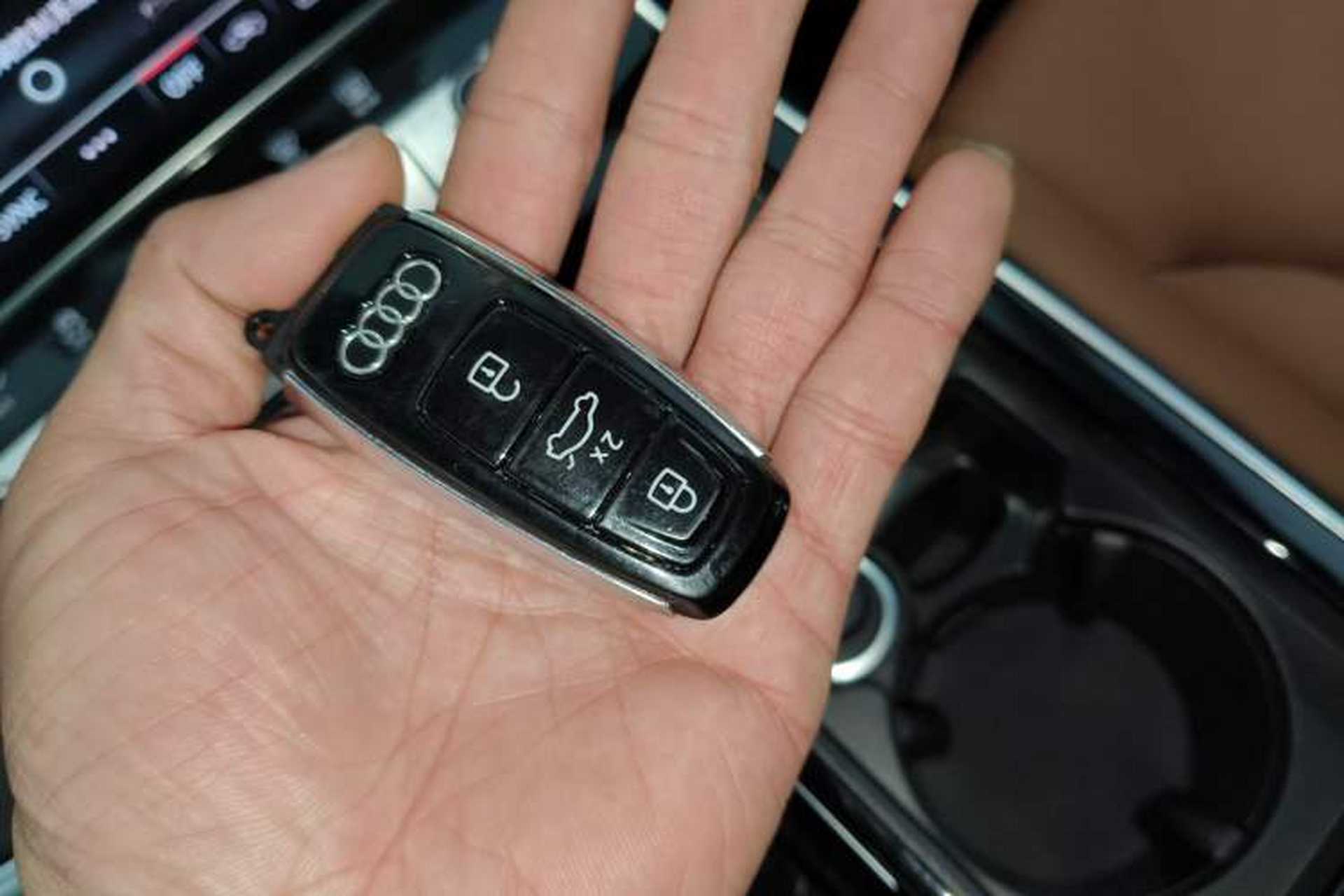 Used Audi Q7 2024 45 TFSI quattro S line Sport Edition Interior 1
