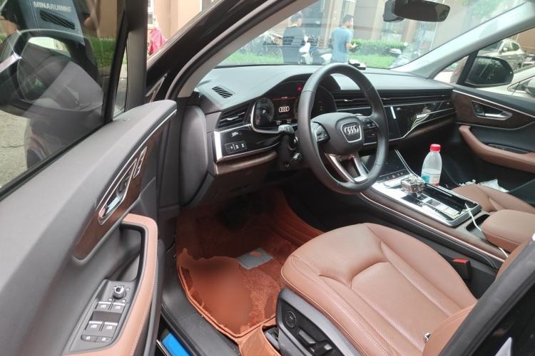 Used Audi Q7 2025 55 TFSI quattro S line Black Warrior Edition Driver Seat