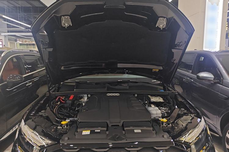 Used Audi Q7 2025 45 TFSI quattro S line Black Warrior Edition Engine Bay