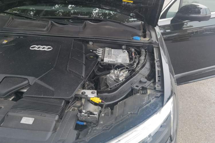 Used Audi Q7 2025 55 TFSI quattro S line Sport Edition Engine Bay Left