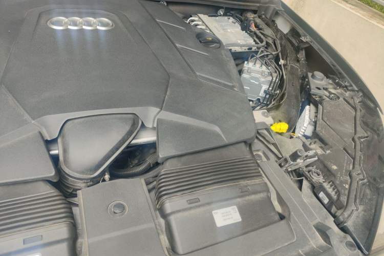 Used Audi Q7 2025 55 TFSI quattro S line Sport Edition Engine Bay Left