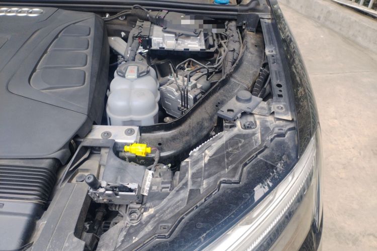 Used Audi Q7 2025 45 TFSI quattro S line Black Warrior Edition Engine Bay Left