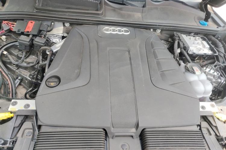 Used Audi Q7 2025 45 TFSI quattro S line Black Warrior Edition Engine Bay