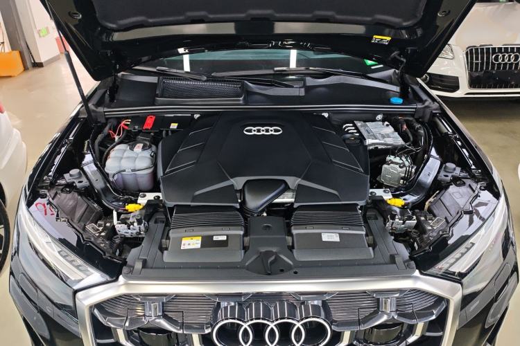 Used Audi Q7 2025 55 TFSI quattro S line Prestige Edition Engine Bay