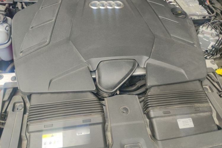 Used Audi Q7 2025 55 TFSI quattro S line Sport Edition Engine Bay