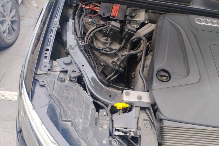 Used Audi Q7 2025 45 TFSI quattro S line Black Warrior Edition Engine Bay Right