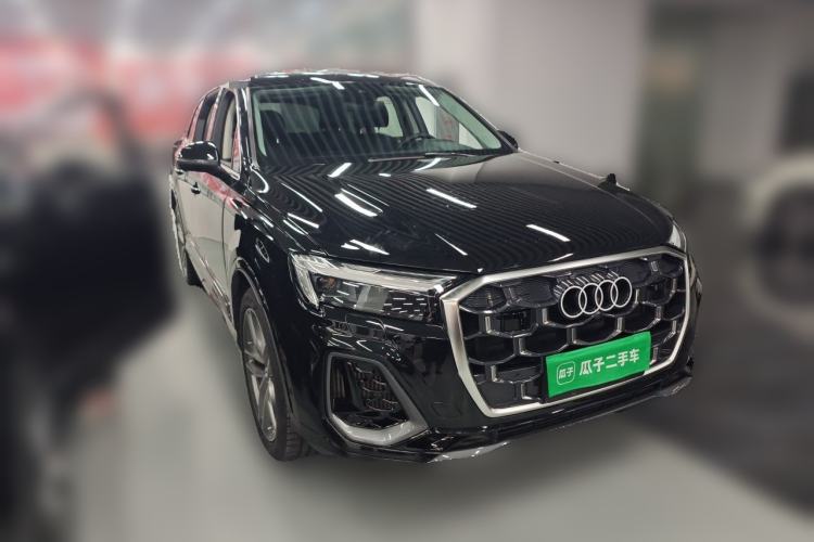 Used Audi Q7 2025 55 TFSI quattro S line Sport Edition Front Right 45 Deg