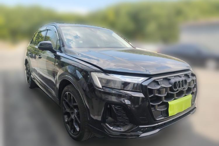 Used Audi Q7 2025 45 TFSI quattro S line Black Warrior Edition Front Right 45 Deg