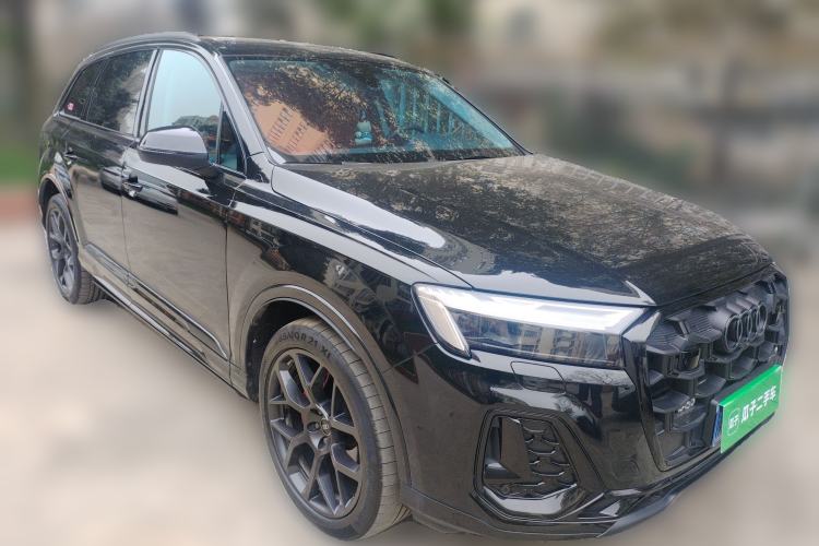 Used Audi Q7 2025 45 TFSI quattro S line Black Warrior Edition Front Right 45 Deg