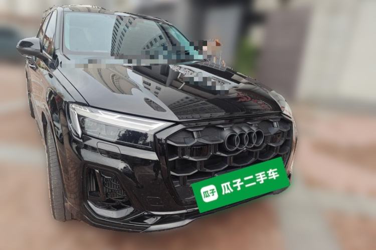 Used Audi Q7 2025 55 TFSI quattro S line Black Warrior Edition Front Right 45 Deg