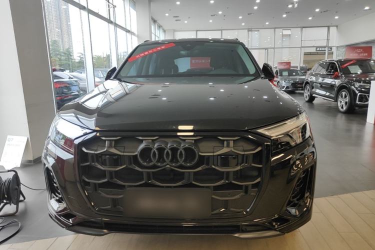 Used Audi Q7 2025 55 TFSI quattro S line Black Warrior Edition Front