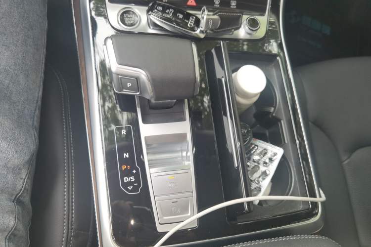 Used Audi Q7 2025 55 TFSI quattro S line Sport Edition Gear Lever