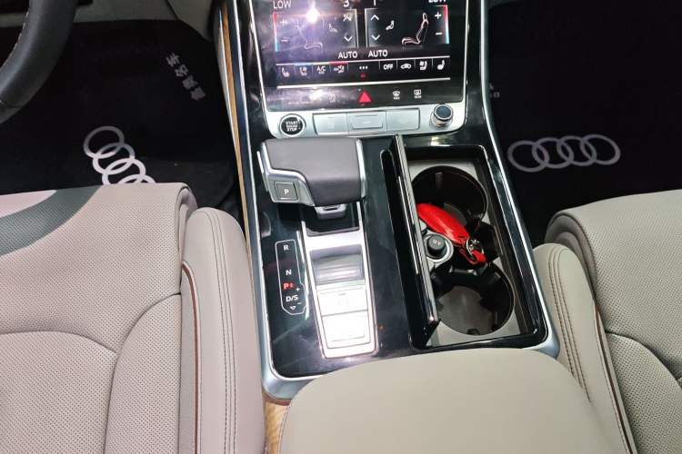 Used Audi Q7 2025 55 TFSI quattro S line Prestige Edition Gear Lever