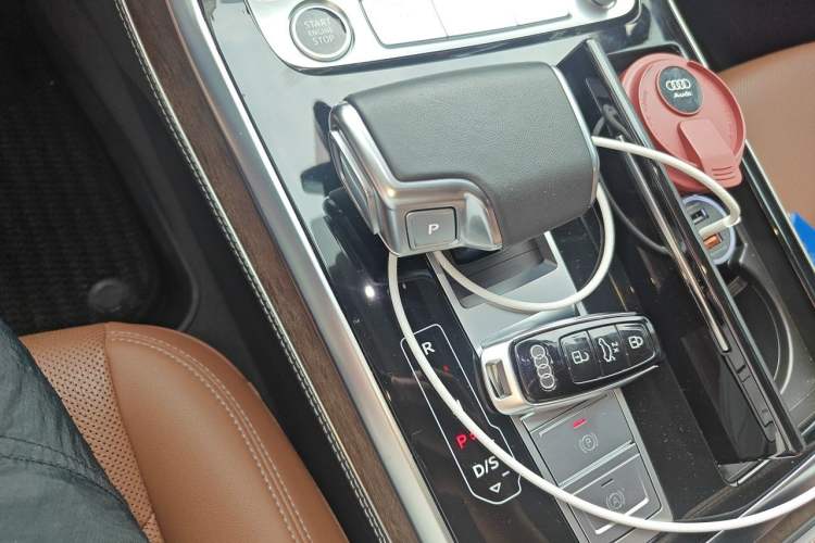 Used Audi Q7 2025 55 TFSI quattro S line Black Warrior Edition Gear Lever