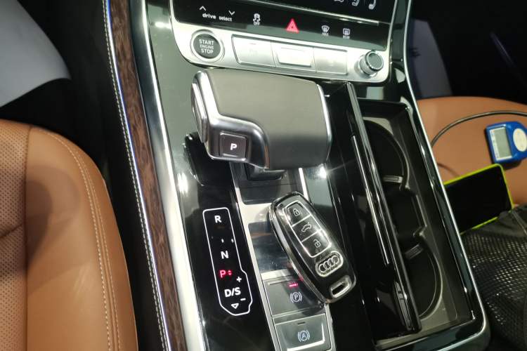 Used Audi Q7 2025 55 TFSI quattro S line Sport Edition Gear Lever