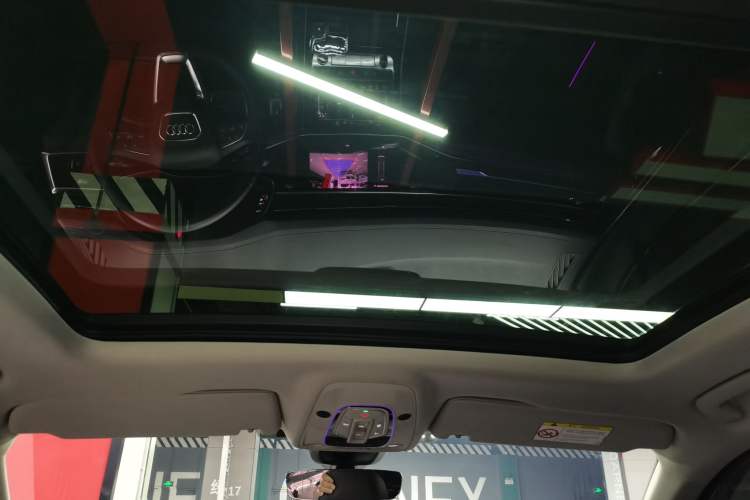 Used Audi Q7 2025 45 TFSI quattro S line Black Warrior Edition Headliner