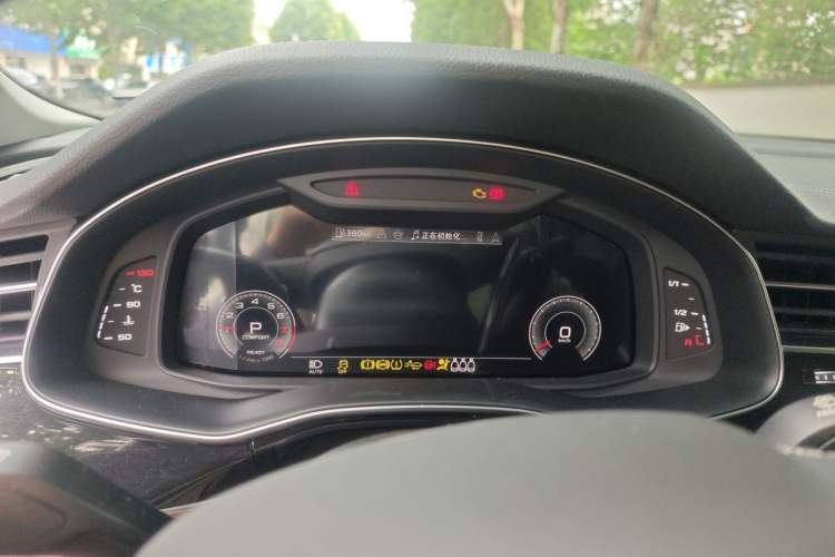 Used Audi Q7 2025 45 TFSI quattro S line Black Warrior Edition Instrument Cluster