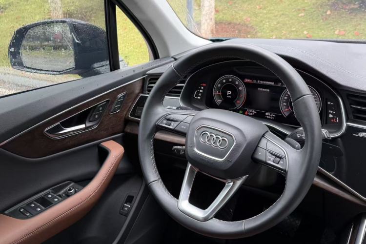 Used Audi Q7 2025 45 TFSI quattro S line Black Warrior Edition Instrument Cluster