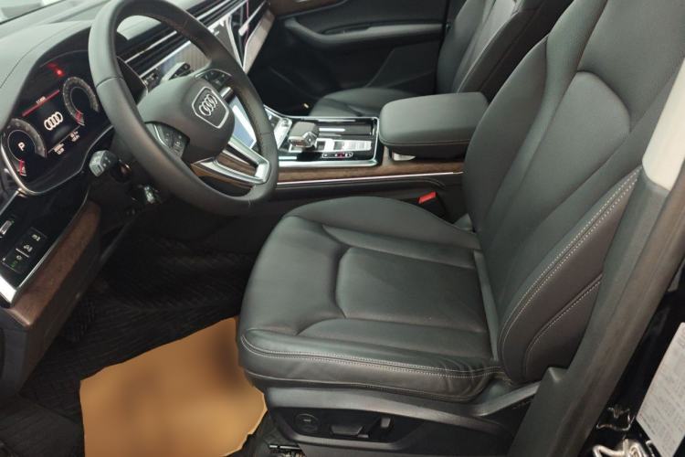 Used Audi Q7 2025 55 TFSI quattro S line Sport Edition Left Front Seat