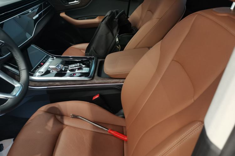 Used Audi Q7 2025 55 TFSI quattro S line Sport Edition Left Front Seat
