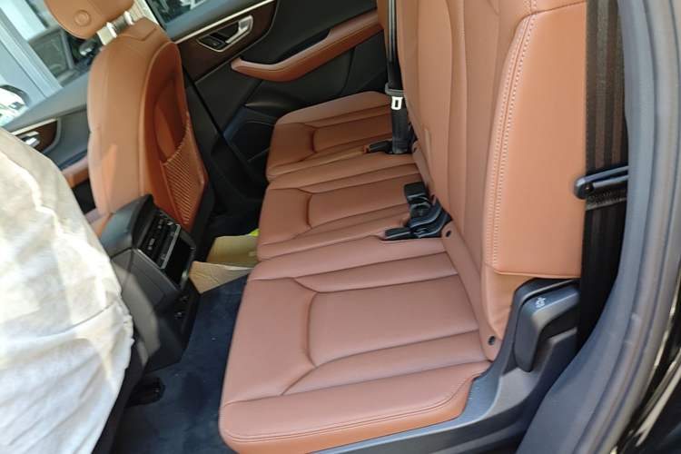 Used Audi Q7 2025 55 TFSI quattro S line Sport Edition Left Rear Seat