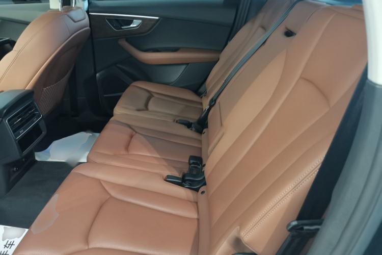 Used Audi Q7 2025 55 TFSI quattro S line Sport Edition Left Rear Seat