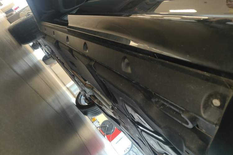Used Audi Q7 2025 55 TFSI quattro S line Black Warrior Edition Left Side Sill