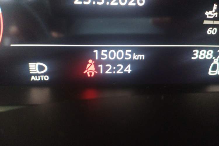 Used Audi Q7 2025 45 TFSI quattro S line Black Warrior Edition Odometer Close Up