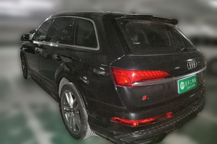Used Audi Q7 2025 55 TFSI quattro S line Sport Edition Rear Left 45 Deg