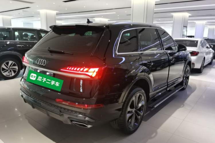 Used Audi Q7 2025 55 TFSI quattro S line Sport Edition Rear Right 45 Deg
