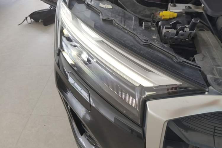 Used Audi Q7 2025 55 TFSI quattro S line Sport Edition Right Front Headlight