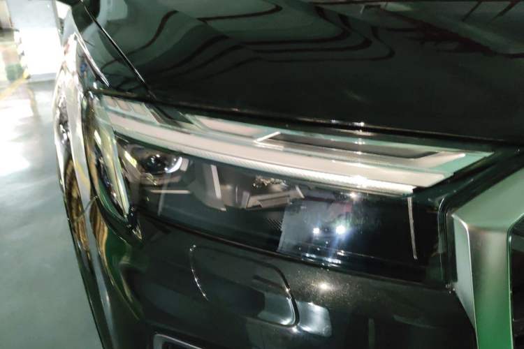 Used Audi Q7 2025 55 TFSI quattro S line Sport Edition Right Front Headlight