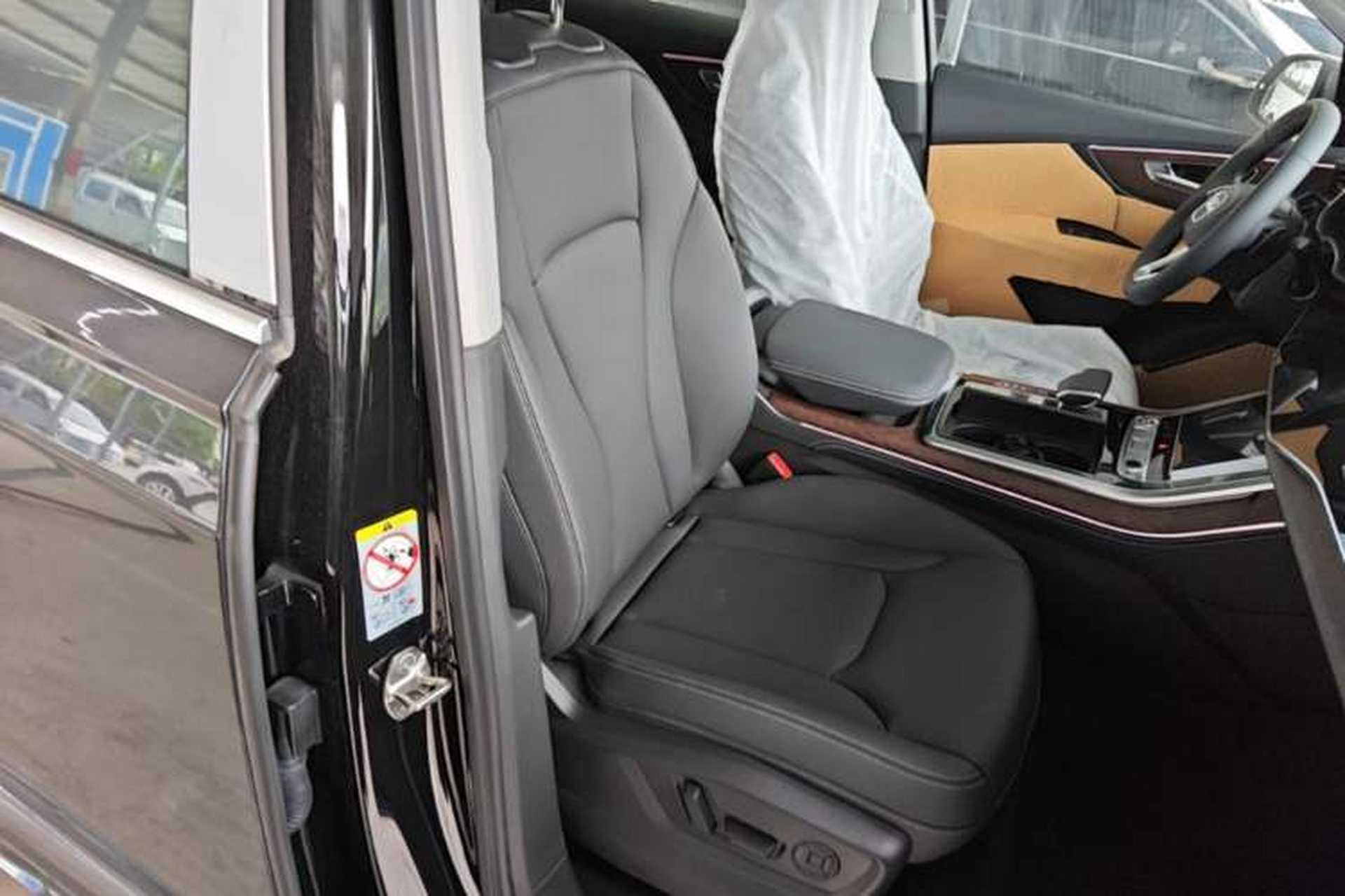 Used Audi Q7 2025 55 TFSI quattro S line Sport Edition Right Front Seat
