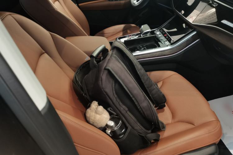 Used Audi Q7 2025 55 TFSI quattro S line Sport Edition Right Front Seat