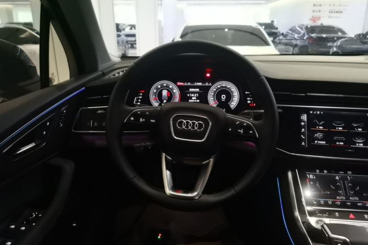 Used Audi Q7 2025 55 TFSI quattro S line Sport Edition Steering Wheel