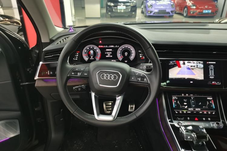 Used Audi Q7 2025 45 TFSI quattro S line Black Warrior Edition Steering Wheel