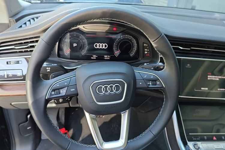 Used Audi Q7 2025 55 TFSI quattro S line Sport Edition Steering Wheel
