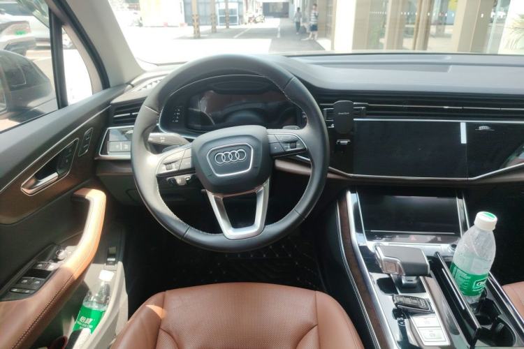 Used Audi Q7 2025 45 TFSI quattro S line Black Warrior Edition Steering Wheel