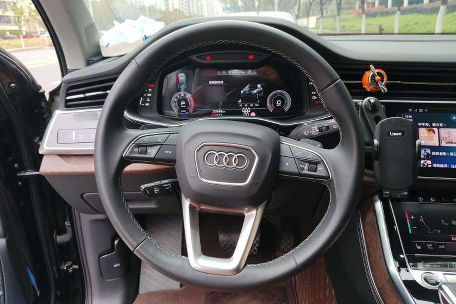 Used Audi Q7 2025 55 TFSI quattro S line Sport Edition Steering Wheel