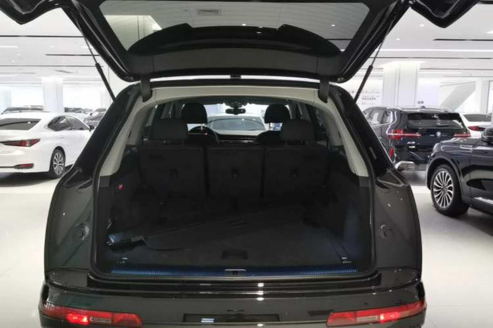Used Audi Q7 2025 55 TFSI quattro S line Sport Edition Trunk