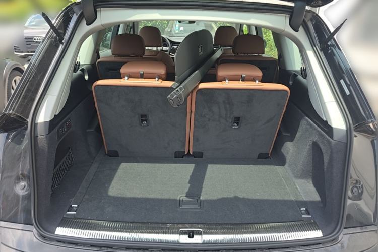 Used Audi Q7 2025 55 TFSI quattro S line Sport Edition Trunk