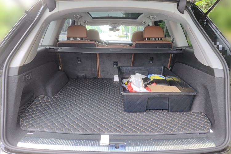 Used Audi Q7 2025 45 TFSI quattro S line Black Warrior Edition Trunk