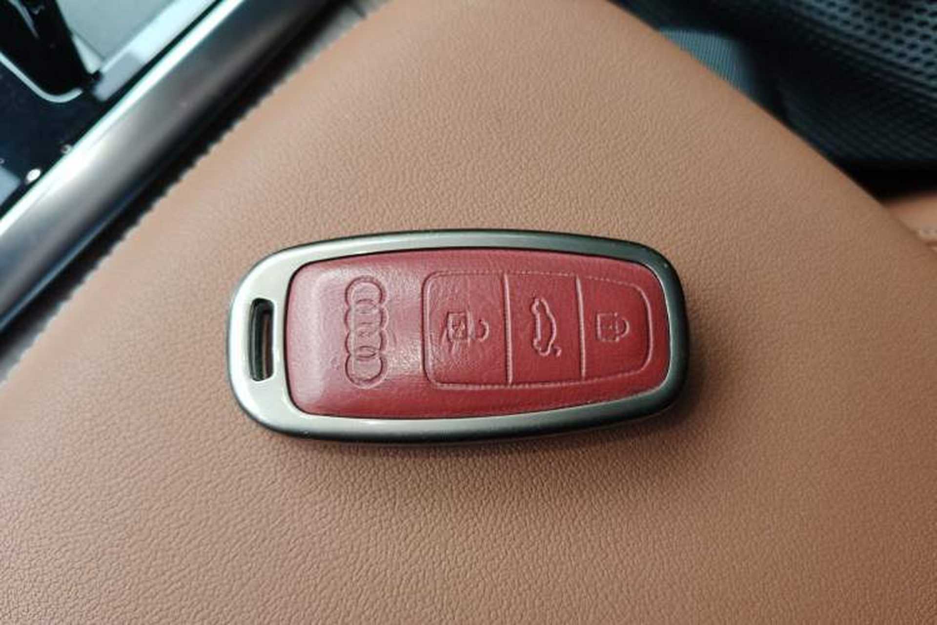 Used Audi Q7 2025 55 TFSI quattro S line Sport Edition Vehicle Key