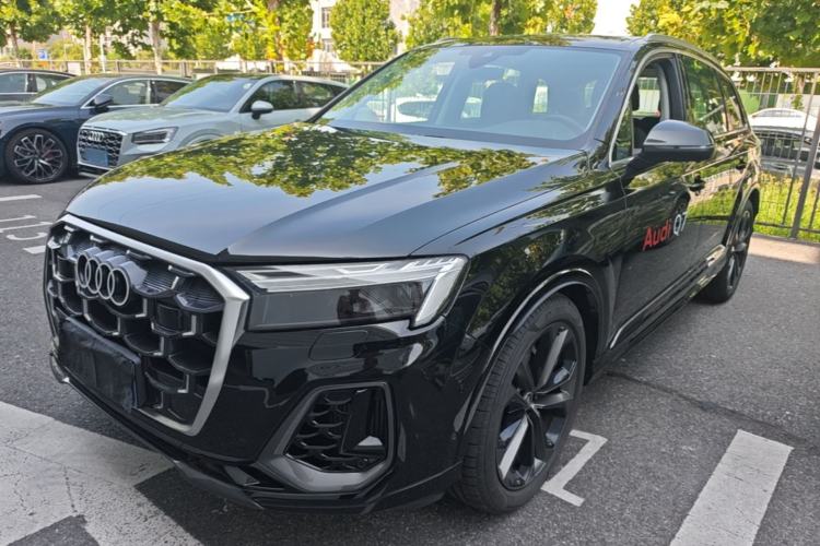 Audi Q7 2025 55 TFSI quattro S line Sport Edition