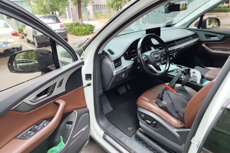 Used Audi Q7 New Energy 2017 45 e-tron Driver Seat