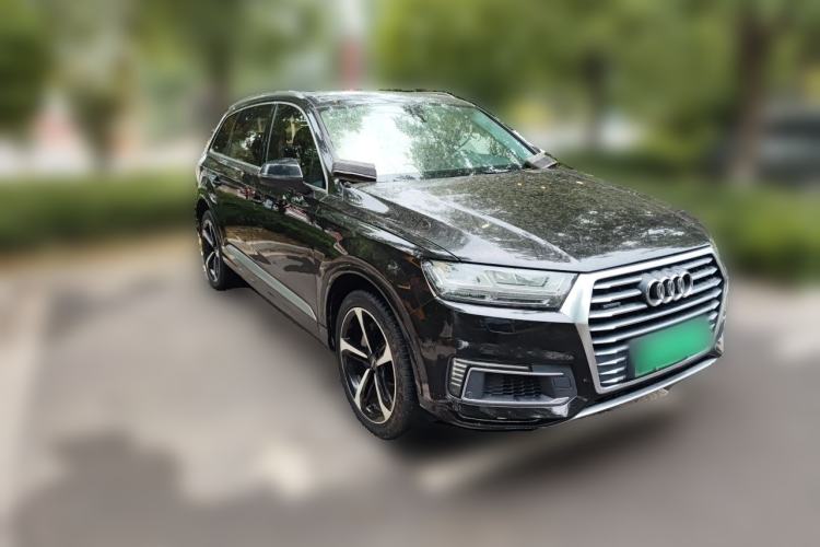 Used Audi Q7 New Energy 2017 45 e-tron Front Right 45 Deg