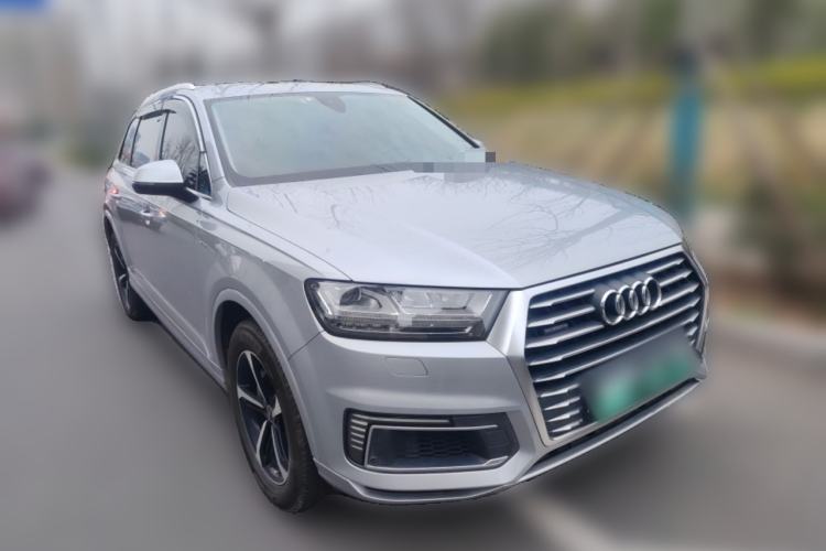 Used Audi Q7 New Energy 2017 45 e-tron Front Right 45 Deg